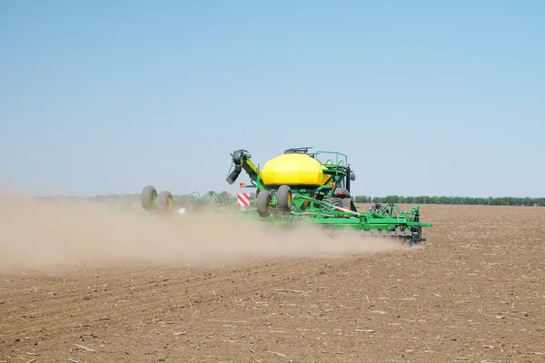 Agricultural sprayer