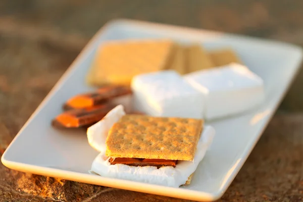 Smores and its ingredients
