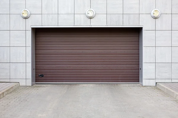 Closed garage gate