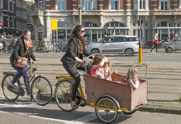 Baby bicycle carriages