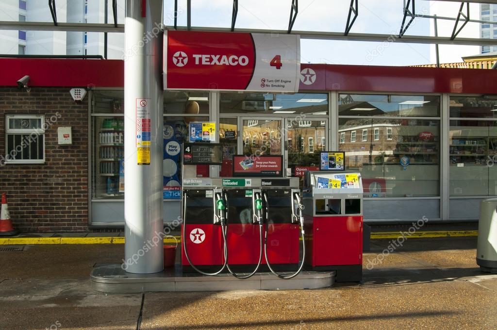 Texaco gas station in London Stock Editorial Photo © nankaphoto