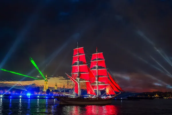 Festival Scarlet Sails celebrates its tenth anniversary.