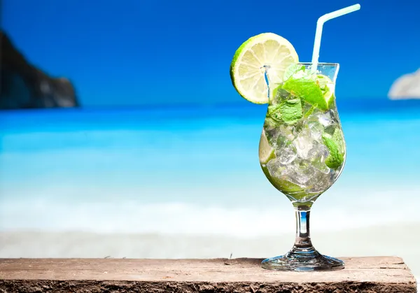 Cocktail with lime and mint