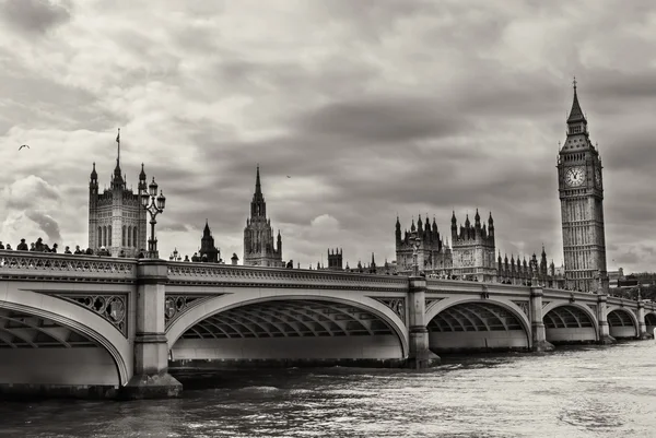 London. Wonderful view of Westminster bridge with Big Ben