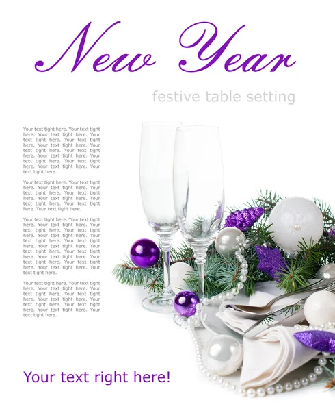 Christmas table setting, in purple tones