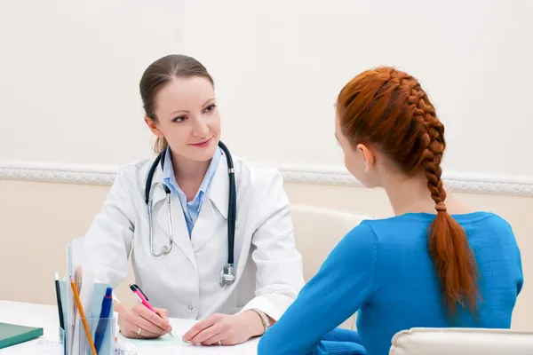 Doctor advises woman patient