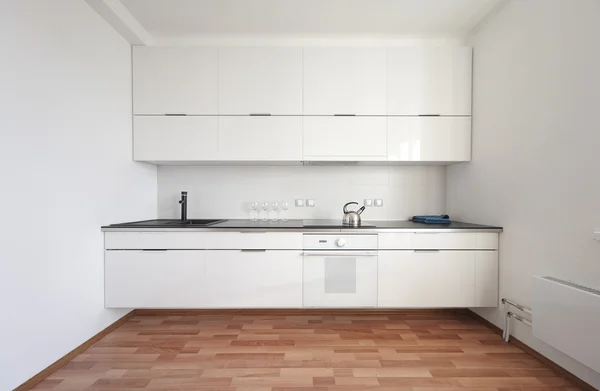 Moderne witte keuken — stockfoto © aaphotograph #7448605