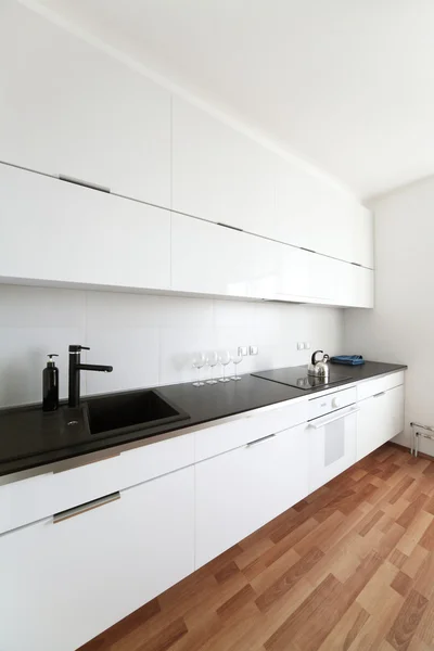 Moderne witte keuken — stockfoto © aaphotograph #7448605