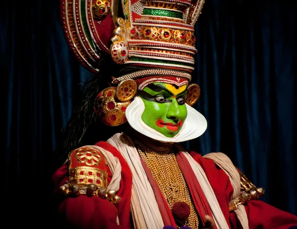 Indian actor performing tradititional Kathakali dance drama