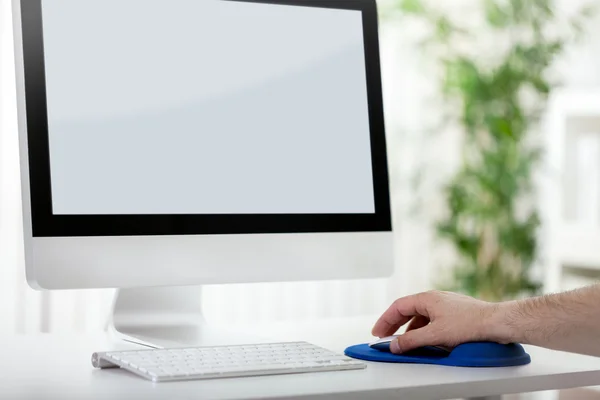 Men hand using computer mouse