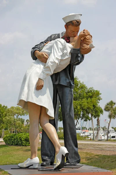 Unconditional Surrender statue in Sarasota, Florida