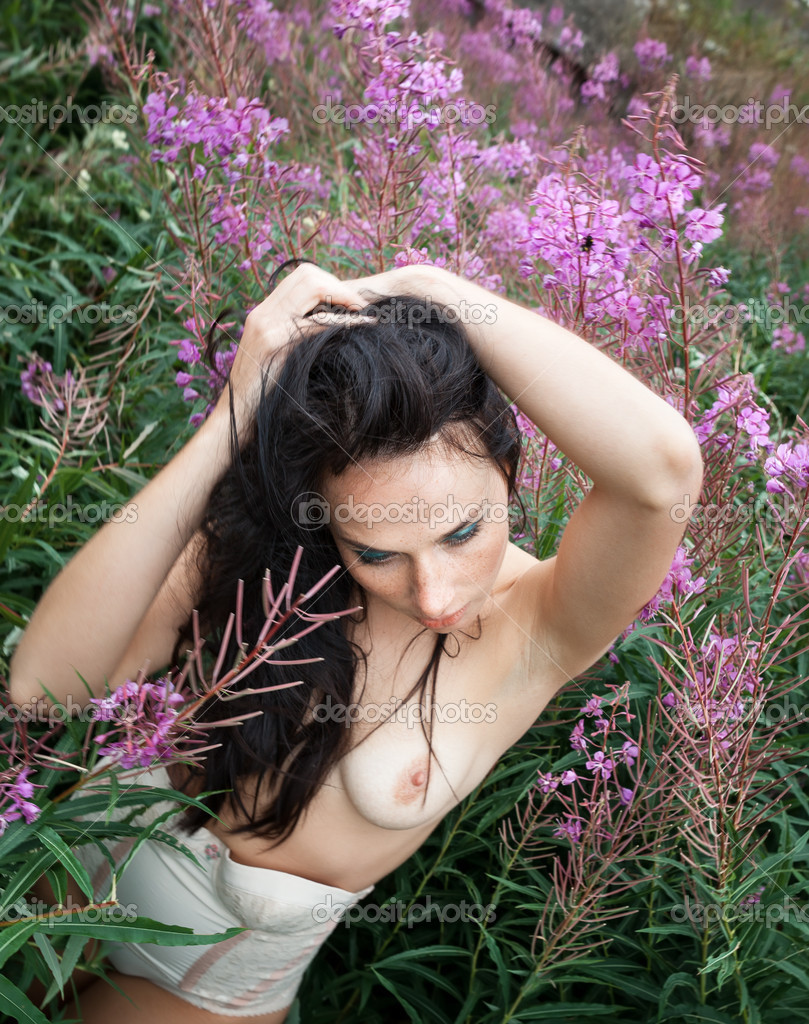 http://st.depositphotos.com/1005647/4036/i/950/depositphotos_40366247-Seminude-beautiful-girl-among-the-flowers.jpg