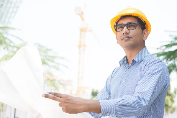 Indian site contractor engineer
