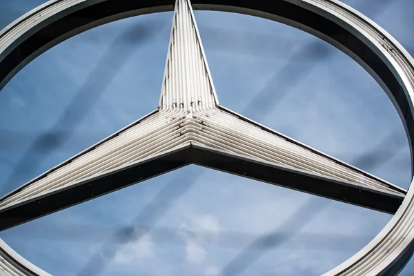 Closeup of Mercedes Benz logo