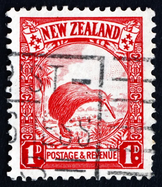Postage stamp New Zealand 1935 Kiwi and Cabbage Palm