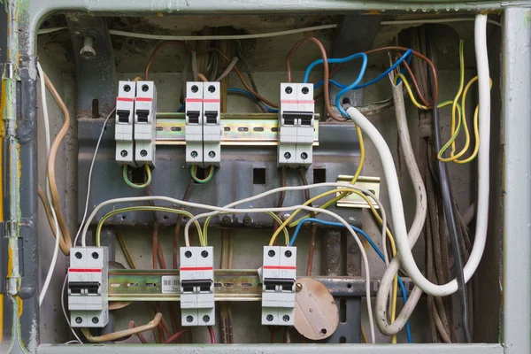 Circuit breaker panel