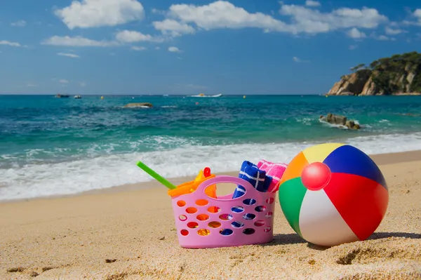 Beach bag and ball