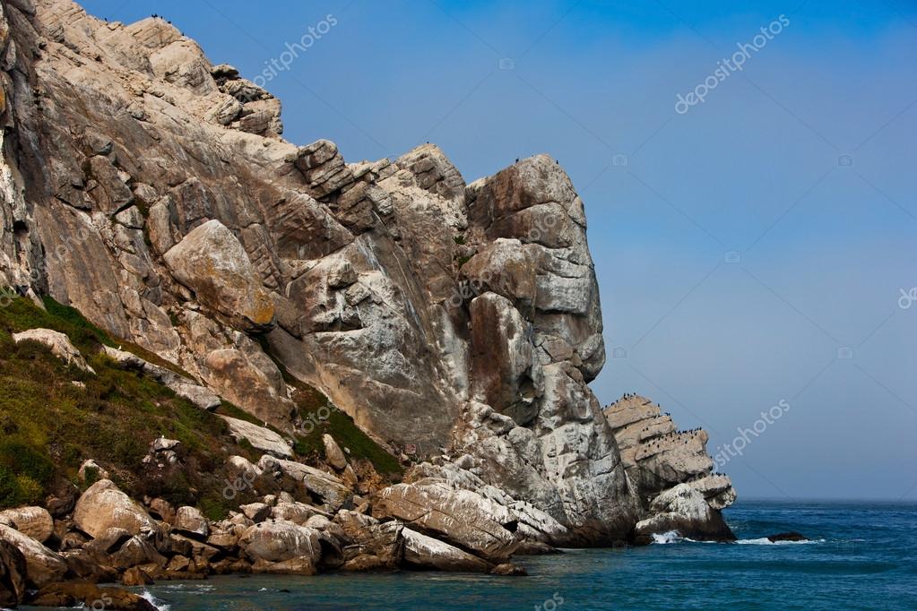 morro bay rock Morro bay is a beautiful little town located along highway 1 in between the elephant seals of cambria and the sprawling beaches of pismo i have traveled their many times as it is a great stop or final destination for a vacation along the california coast. morro bay rock Morro bay is a beautiful little town located along highway 1 in between the elephant seals of cambria and the sprawling beaches of pismo i have traveled their many times as it is a great stop or final destination for a vacation along the california coast.