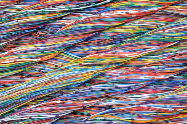 Colored cables in the global networks