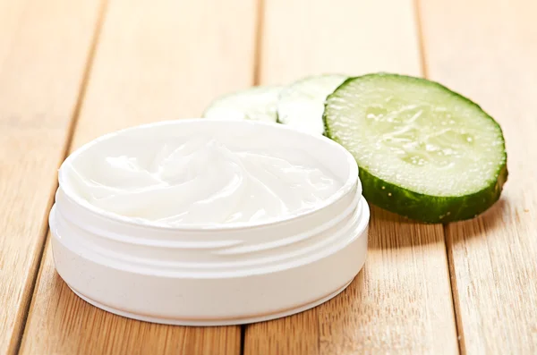 Face mask with cucumber slices