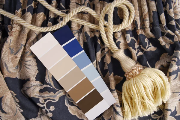 Curtain and color choice for interior