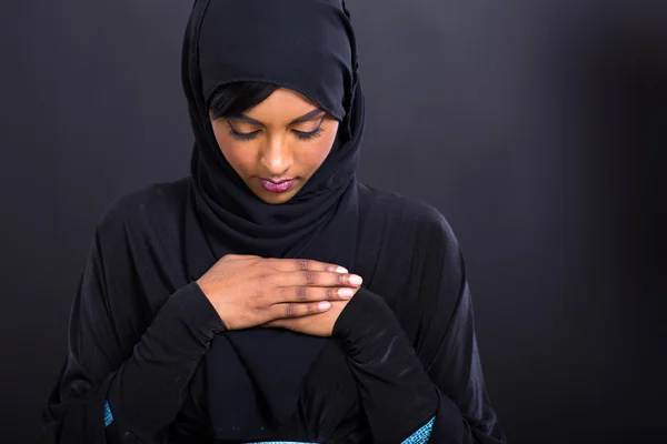 http://st.depositphotos.com/1011643/3852/i/450/depositphotos_38524979-stock-photo-muslim-woman-praying.jpg
