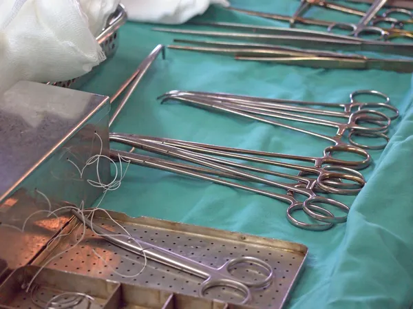 Surgery instruments