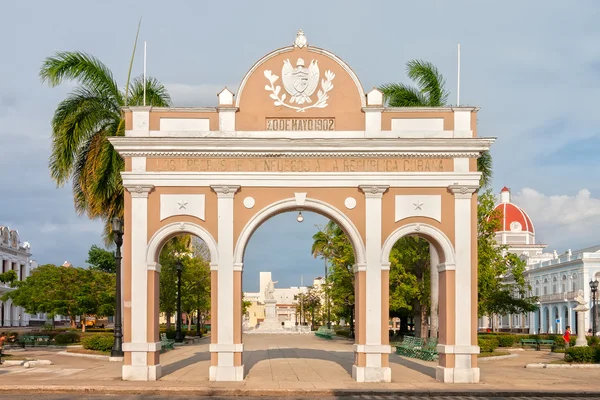 Arch of Triumph located in Jose Marti park