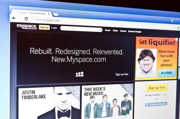 MySpace is redesigned and back online