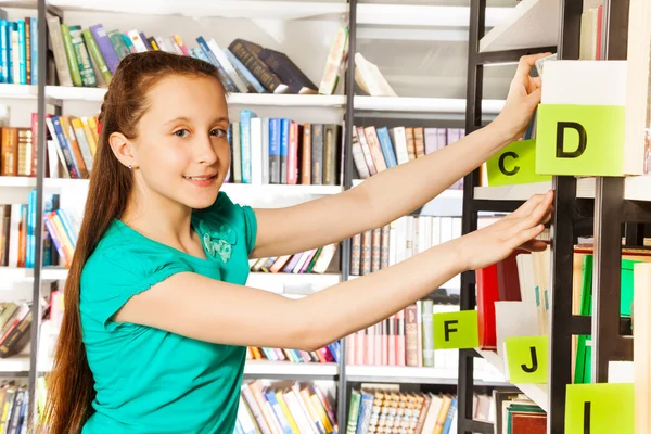 Girl   searches book