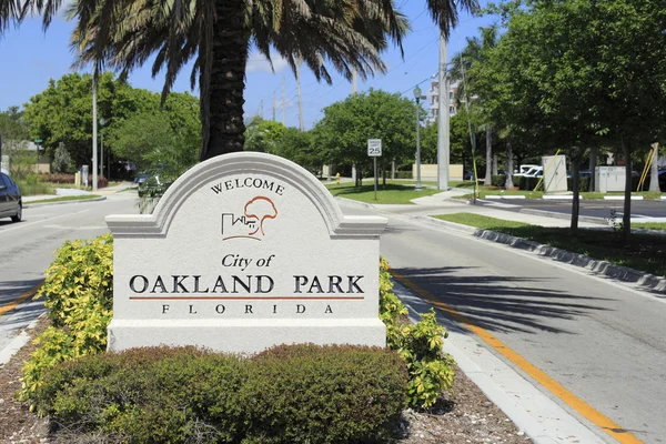 Oakland Park, Florida Welcome Sign