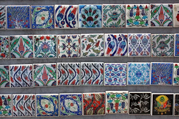 Fridge magnets with ottoman motifs on top