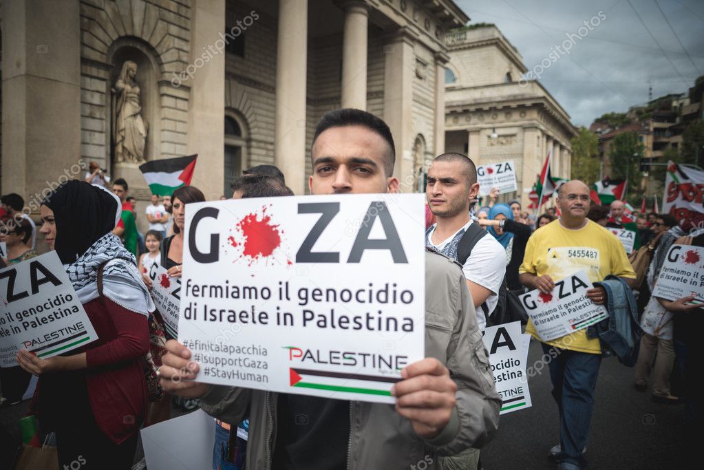 http://st.depositphotos.com/1034986/5025/i/950/depositphotos_50250707-pro-palestine-manifestation-in-milan-on-july-26-2014.jpg