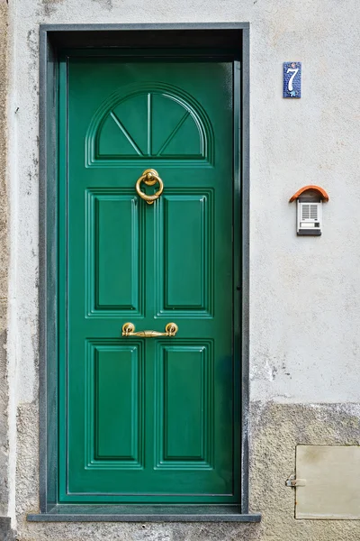 Green door