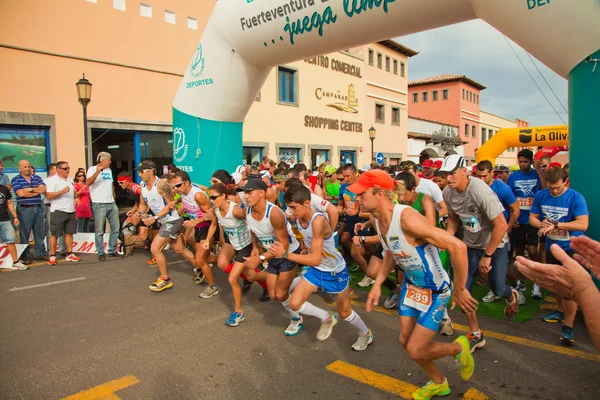 CORRALEJO - NOVEMBER 03: Runners start the race at Forth interna