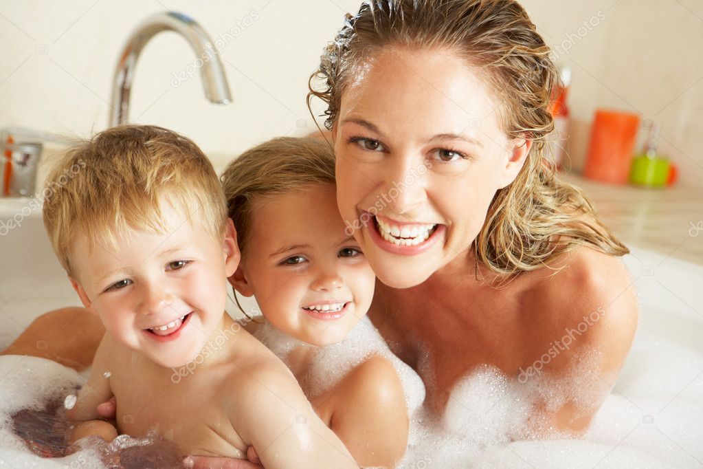http://st.depositphotos.com/1037987/2463/i/950/depositphotos_24639021-Mother-With-Children-Relaxing-In-Bubble-Filled-Bath.jpg
