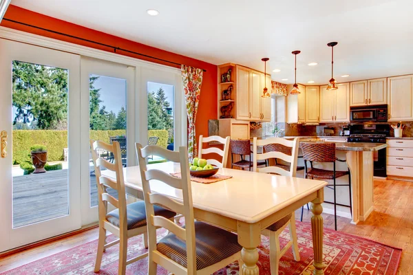 Rustic style dining room