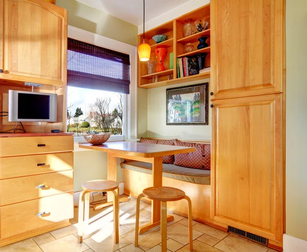 Great idea for kitchen room corner design