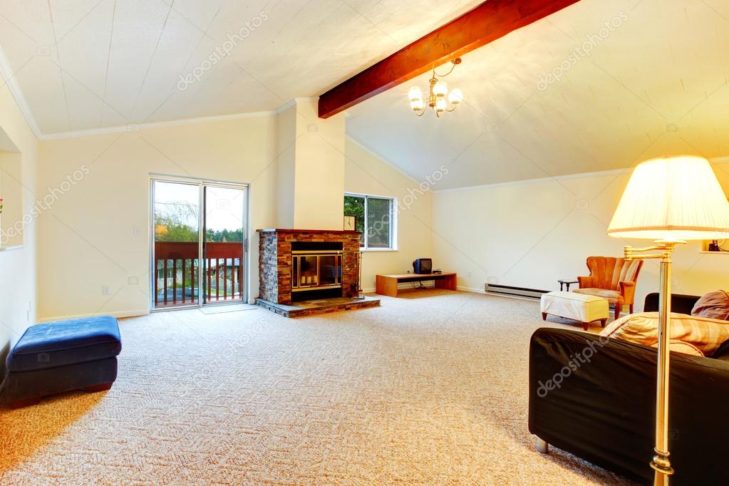 Bovenverdieping woonkamer ontwerp — stockfoto © iriana88w #40719999 Design openhaard woonkamer