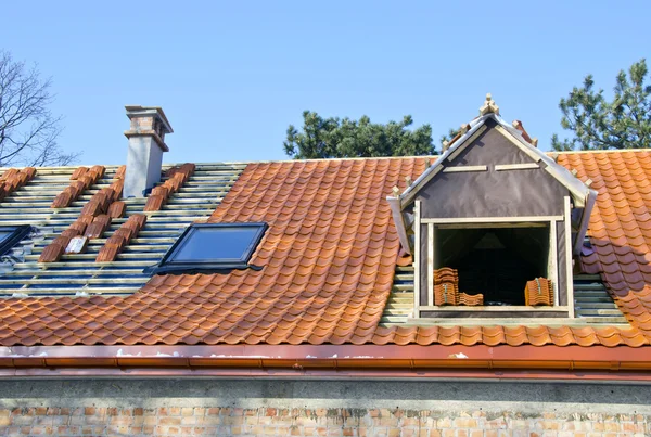 Roof works with ceramic tiles