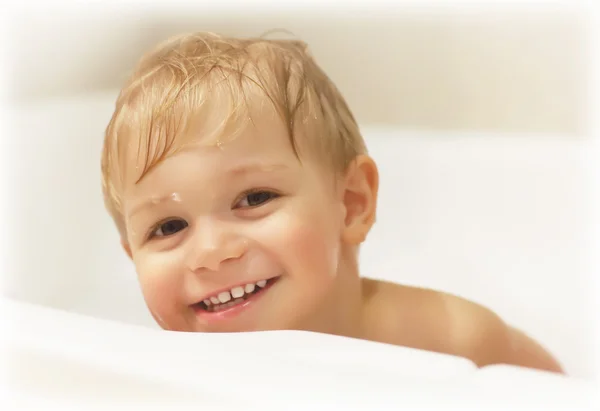 Imagenes de un chico banandose - Imagui