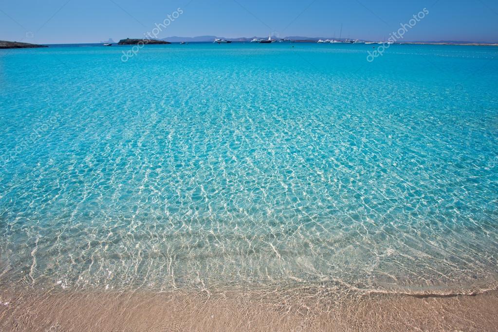 depositphotos_32929891-stock-photo-illetes-illetas-beach-in-formentera.jpg