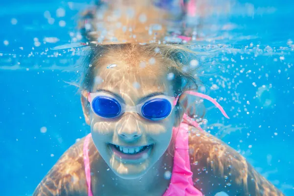 Underwater girl