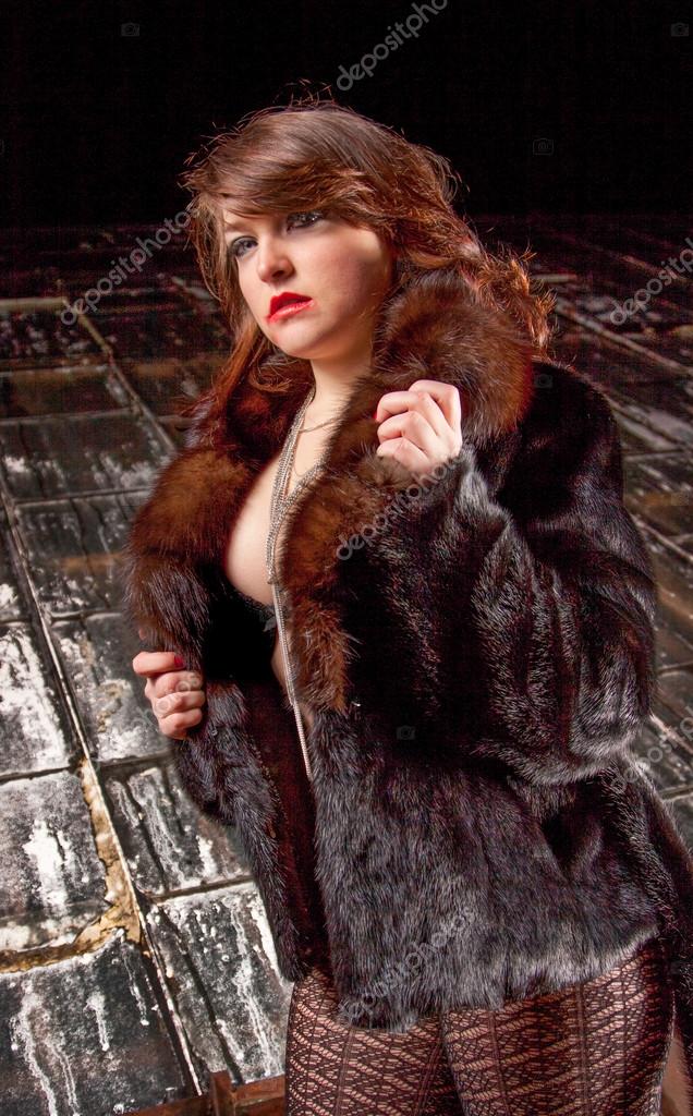 ashton kutcher exposed naked girls naked in fur
