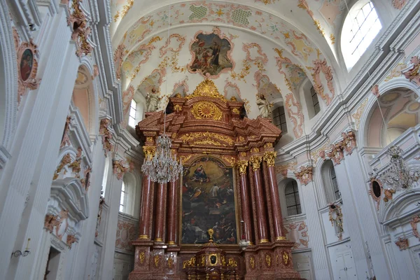 Jesuit Catholic church inside
