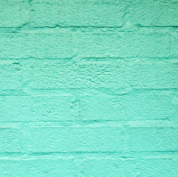 Green harmonic brick wall