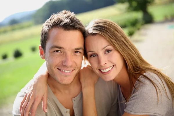 Couple enjoying week-end in countryside