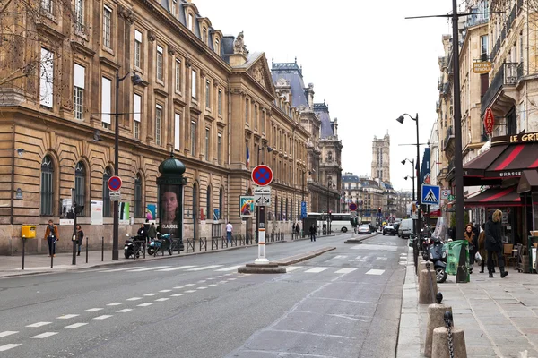 Rue de Rivoli in Paris