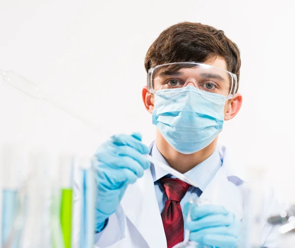 Portrait of a scientist working in the lab — Stock Photo #18527001