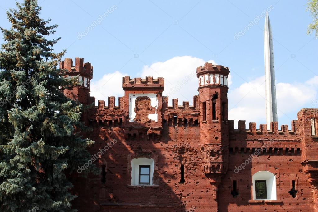 depositphotos_13190573-Brest-Fortress-Belarus.jpg